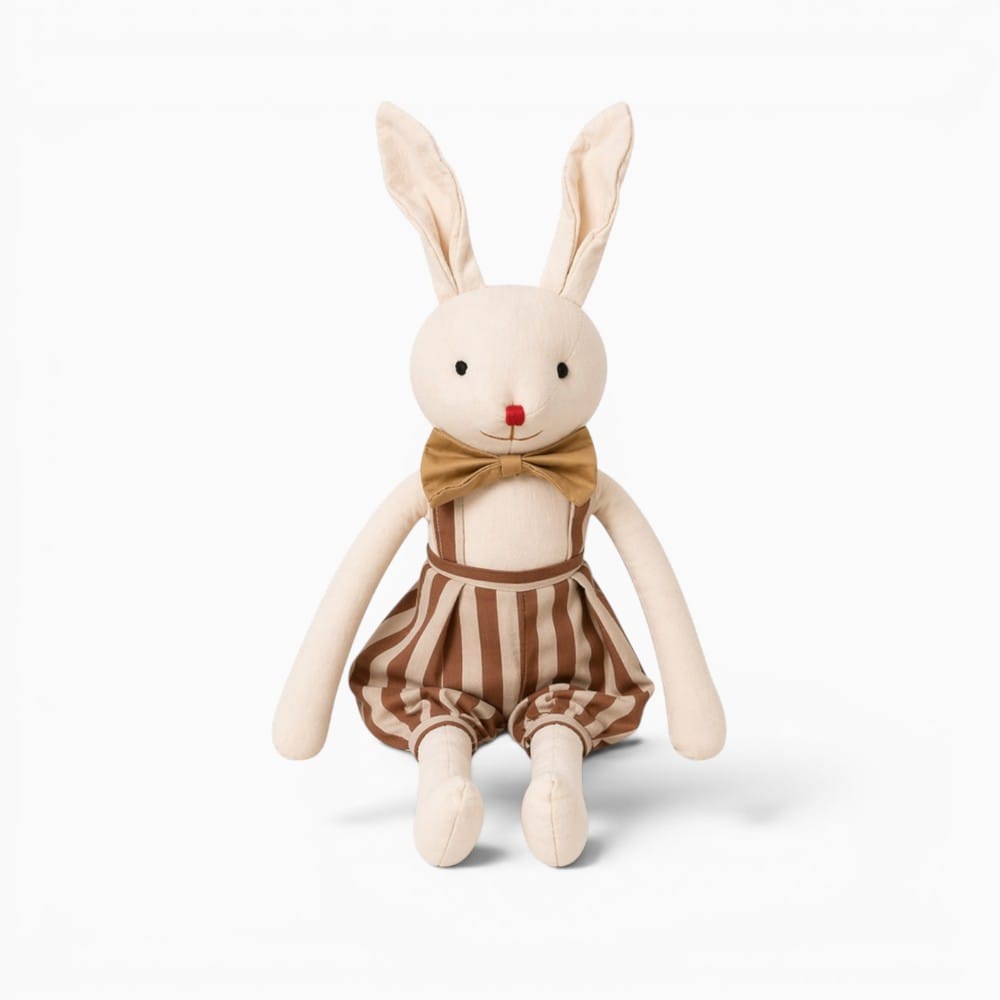 Pluschtierland Beiges Hasen Kuscheltier mit Gestreifter Latzhose Beiges Hasen Kuscheltier mit Gestreifter Latzhose
