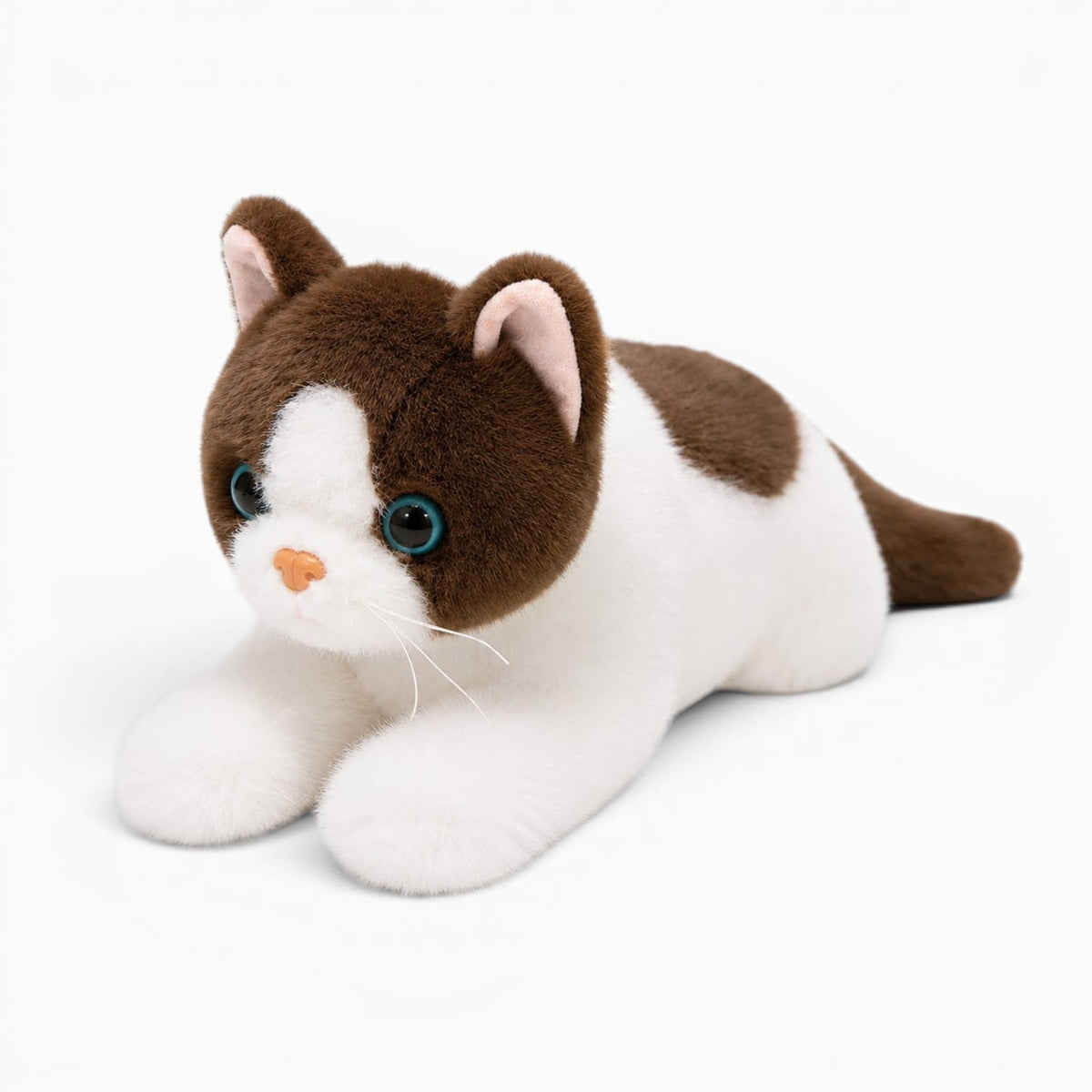 Pluschtierland Braun-weißes Katzen Kuscheltier Braun-weißes Katzen Kuscheltier