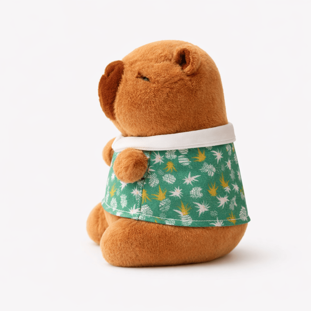 Pluschtierland Capybara Kuscheltier im grünen Hemd Capybara Kuscheltier im grünen Hemd