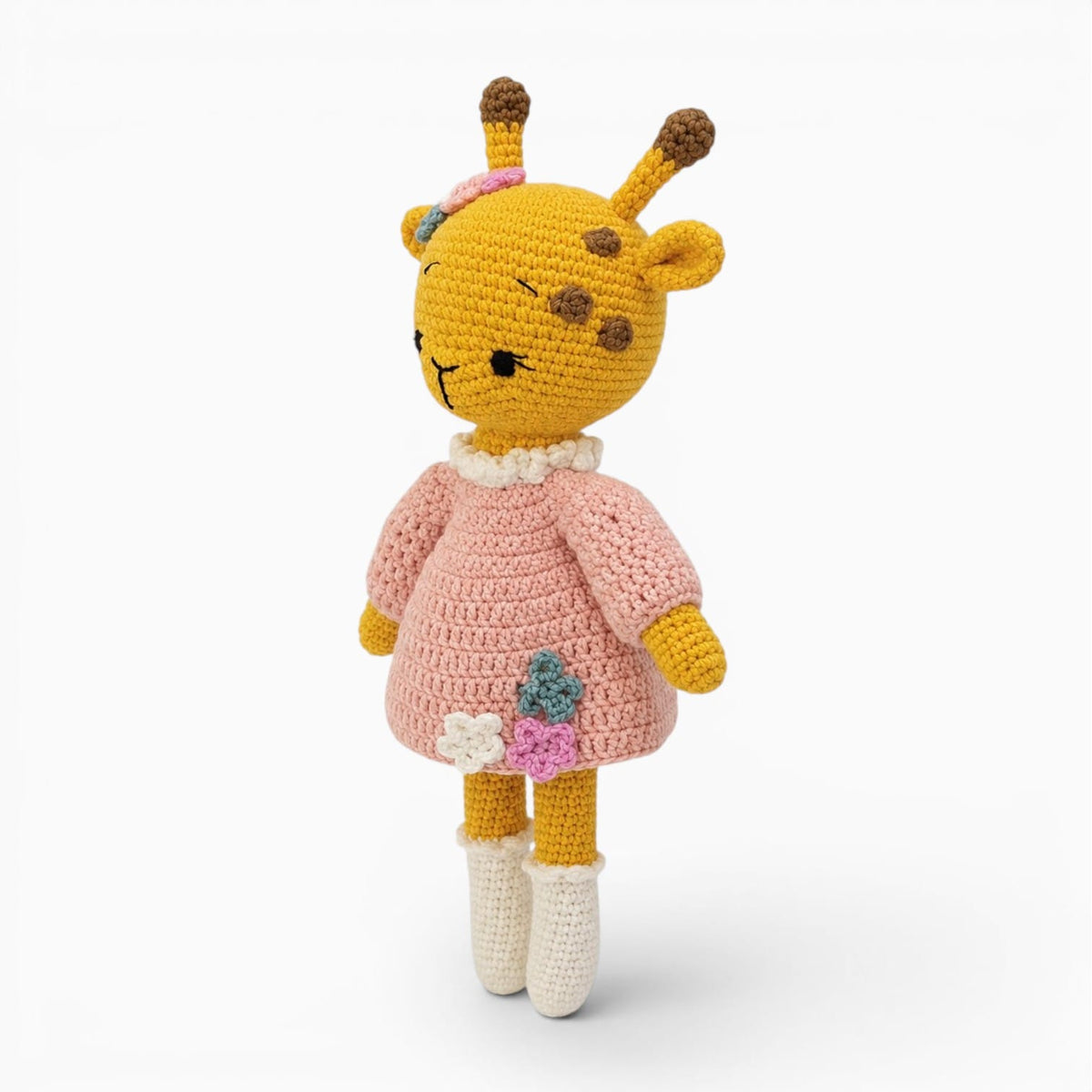 Pluschtierland Gehäkeltes Giraffen Kuscheltier im rosa Kleid Gehäkeltes Giraffen Kuscheltier im rosa Kleid