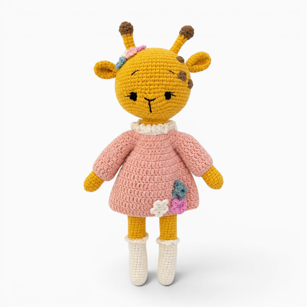 Pluschtierland Gehäkeltes Giraffen Kuscheltier im rosa Kleid Gehäkeltes Giraffen Kuscheltier im rosa Kleid