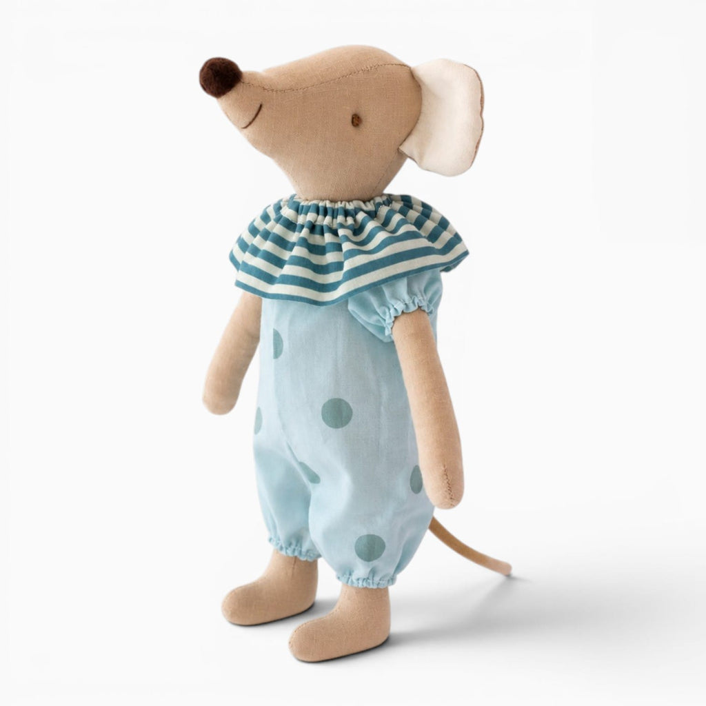 Pluschtierland Maus-Plüschtier mit blauem Strampler Maus-Plüschtier mit blauem Strampler