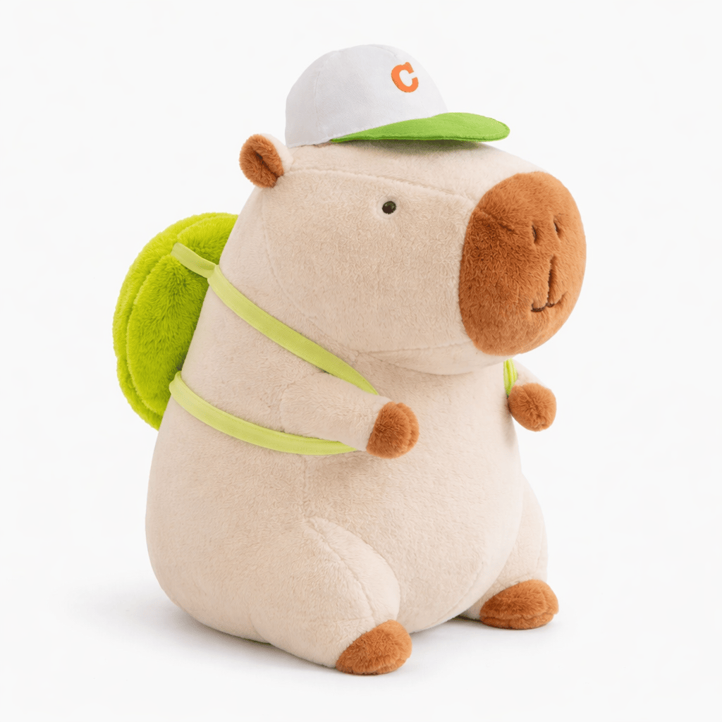 Pluschtierland Süßes Capybara Kuscheltier mit Rucksack und Kappe Süßes Capybara Kuscheltier mit Rucksack und Kappe